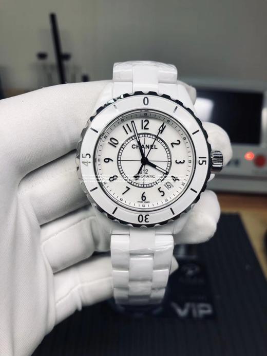 KOR 厂出品 韩版CHANEL J12香奈儿INTENSE 重置加强版，采用和正品一致的最新技术，韩国进口陶瓷加工设备，和正品一致的钢化精密陶瓷，整表和正品颜色完全相同。附带正品代购，整套包装，十年 商品图2