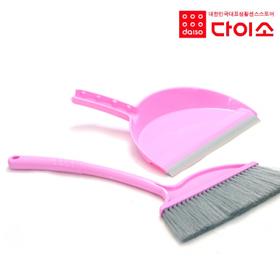 [Daiso] Twin Room Set (Large)-50322 大创 扫把组合 大号JPY带授权招加盟代理