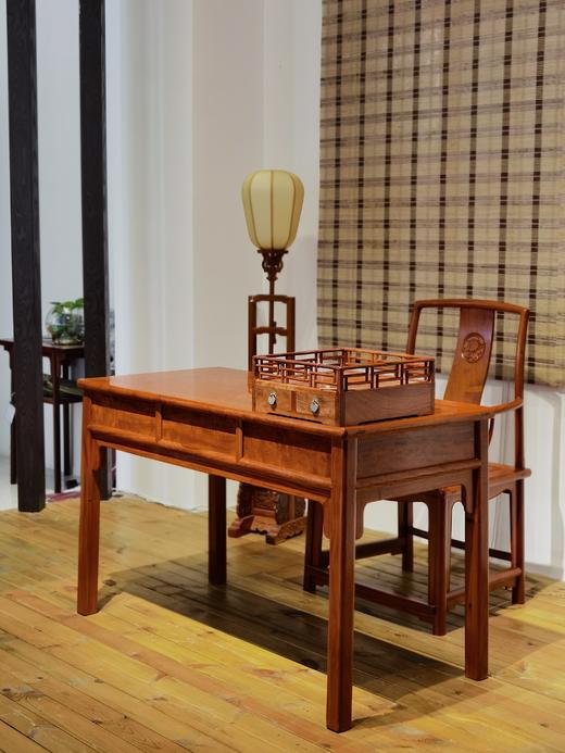 红桥红  家具严选  缅甸花梨（大果紫檀）  【128三抽屉小书桌组合】 商品图2