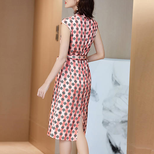 AHM-as0800新款仿真丝半高领气质条纹印花修身连衣裙 商品图3