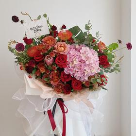 花艺  花海 · 怀抱绣球花束