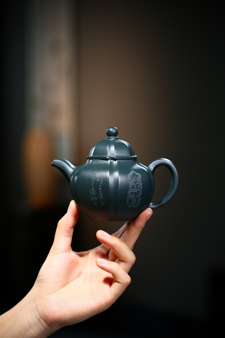 六方掇球泥料墨绿泥容量250cc作者李卢春国工