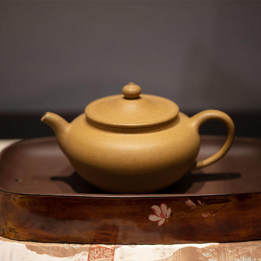 黄金段含香壶