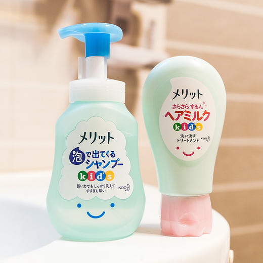 日本花王儿童泡泡洗发水300ml护发素180g 商品图0