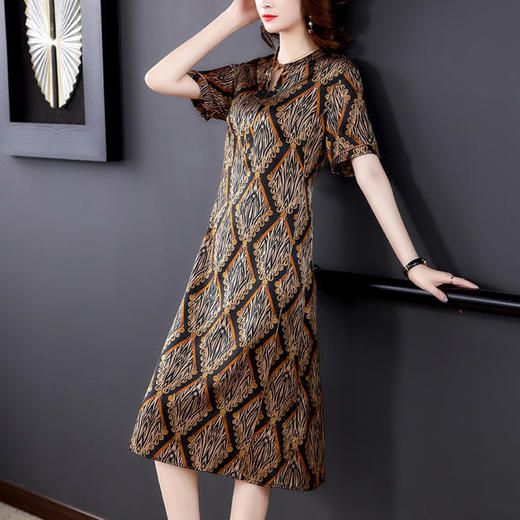 AHM-yslg8357夏季新款复古气质宽松连衣裙 商品图2