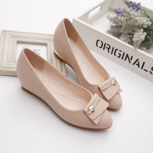 W-6586新款坡跟时尚百搭工作休闲平底豆豆软底小皮鞋 商品图2