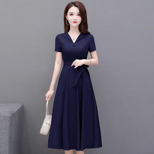 修身简约百搭,气质高贵短袖v领连衣裙yw-tyh20a96