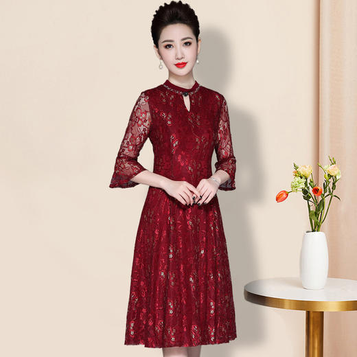 LC-1938妈妈装新款气质阔太太复古蕾丝刺绣连衣裙 商品图2