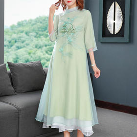 DEO-2GC20130新款妈妈装刺绣连衣裙