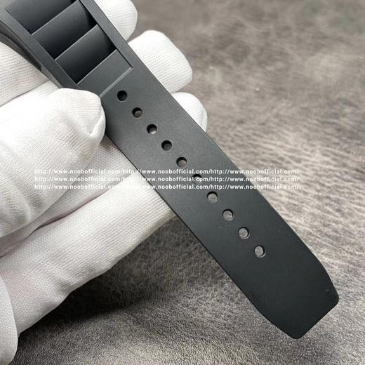 [抱拳]【 RICHARD MILLERM 】理查德米勒 52-01镂空骷髅头腕表．经典的酒桶造型壳身使用新材料氧化锆壳打造，沿用纳米防变色防磨损敖超前技术。骷髅头轮廓突出，造型霸气不羁，具有震撼人心 商品图5