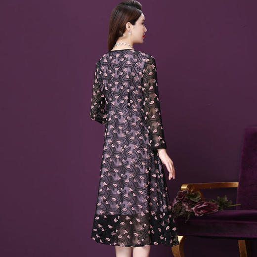 WXY-JR-3273W新款时尚优雅气质修身桑蚕丝刺绣连衣裙 商品图2