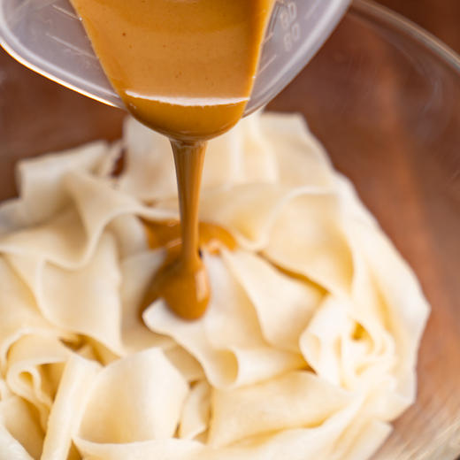 社区团购 凤归巢 麻辣红油非油炸素食方便面130g/袋 买五袋赠两袋 包邮 商品图4