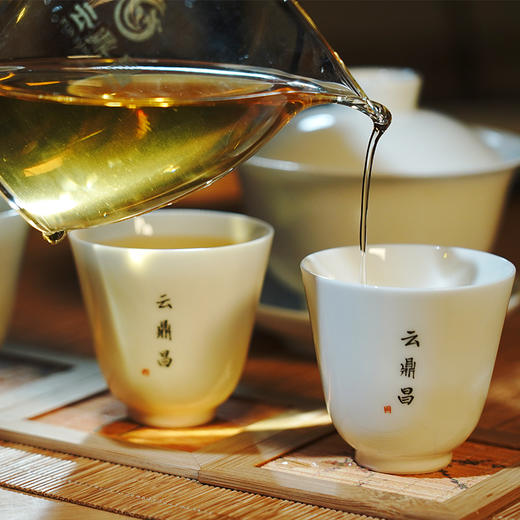 【铜箐河】普洱茶易武500年古树纯料 云鼎昌