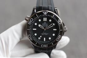 VS欧米茄海马300米真陶瓷壳，表径43.5mm，搭载vs全自动机械一体机！