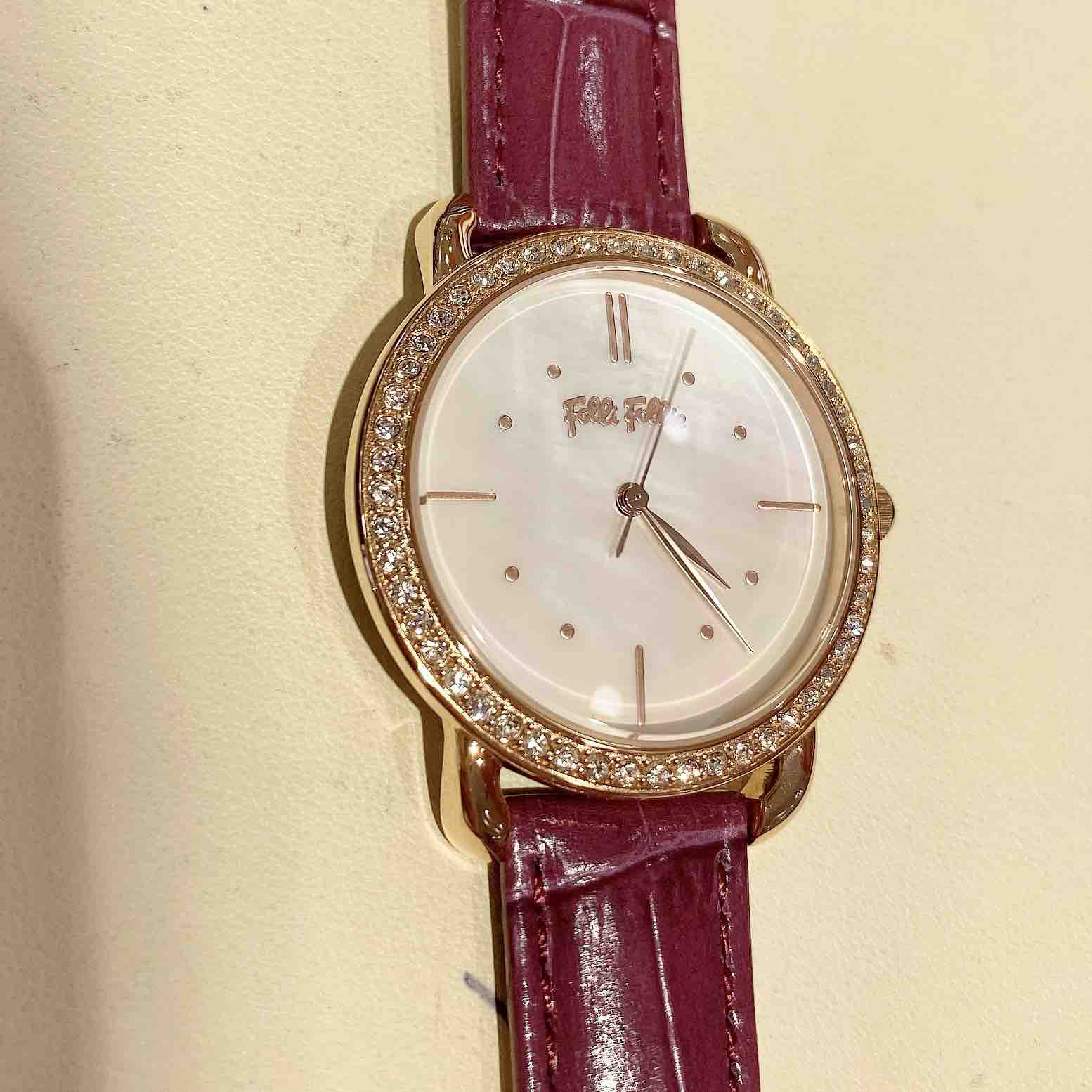 芙丽芙丽follifollie简约贝母表盘手表女