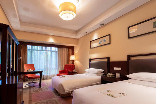 ★周末不加价★ ¥598起/2间夜，【杭州陆羽君澜度假酒店】享标准房+早餐！探寻茶圣研茶之道 坐拥10000㎡园林度假酒店！另有¥399起单晚径山寺祈福套餐可选~有效期至2025年12月30日 商品图4