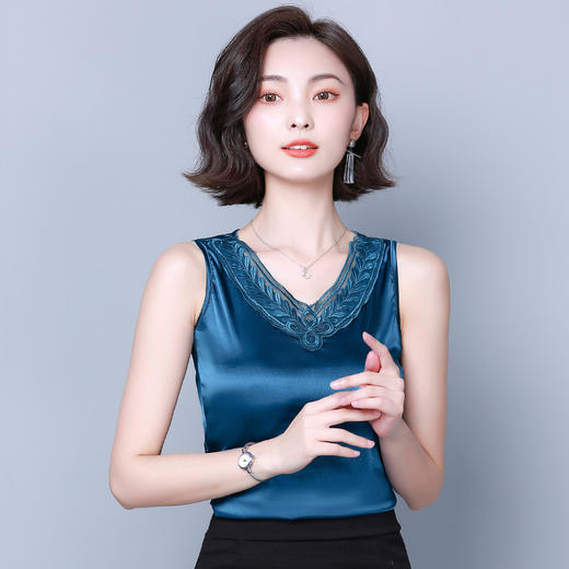 TYL-9992新款吊带背心内搭无袖蕾丝缎面打底衫上衣 商品图1