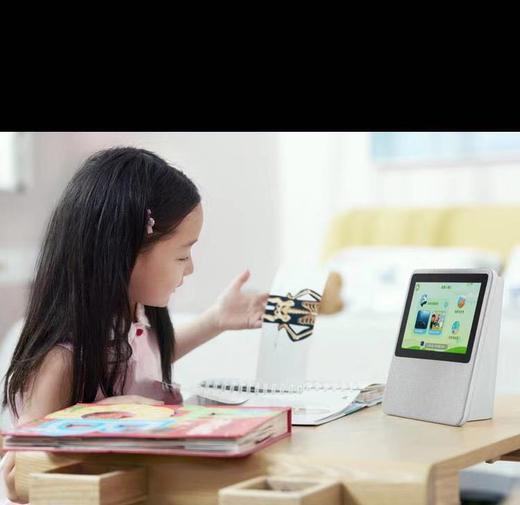 小度在家1C 4G公开版智能音箱支持插卡 自带电池 语音控制WiFi蓝牙音响远程视频学习7英寸JPY带授权招加盟代理 商品图7