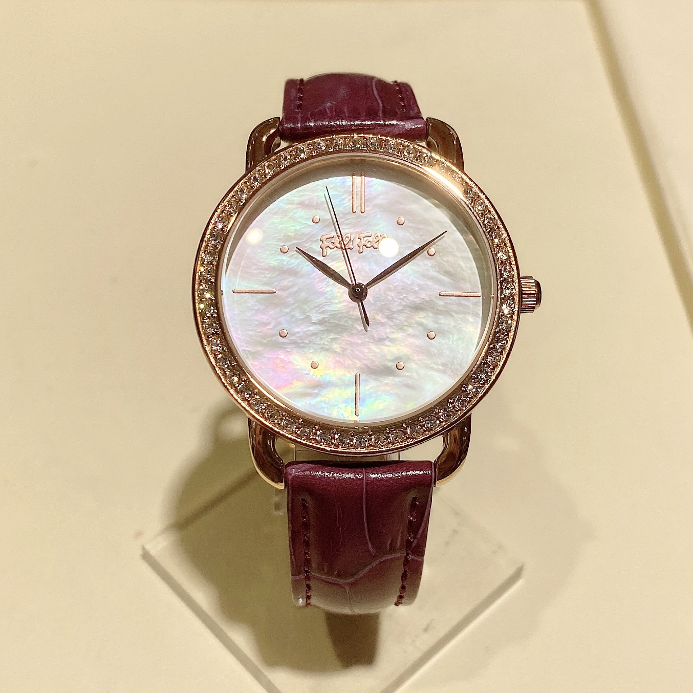 芙丽芙丽follifollie简约贝母表盘手表女