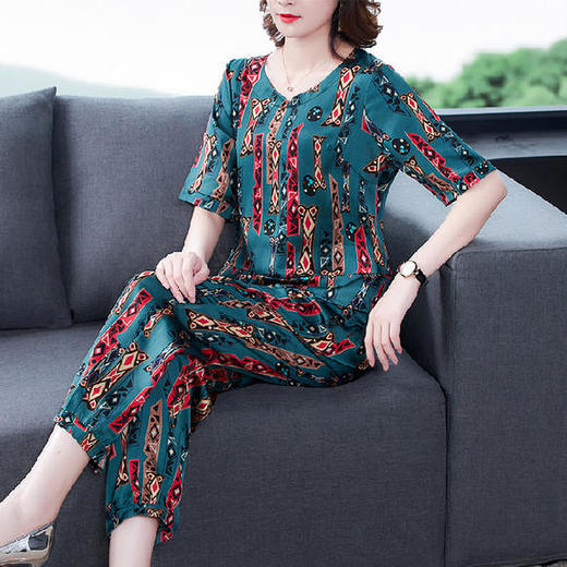 AHM-lry2081时尚休闲短袖大码九分裤两件套 商品图2