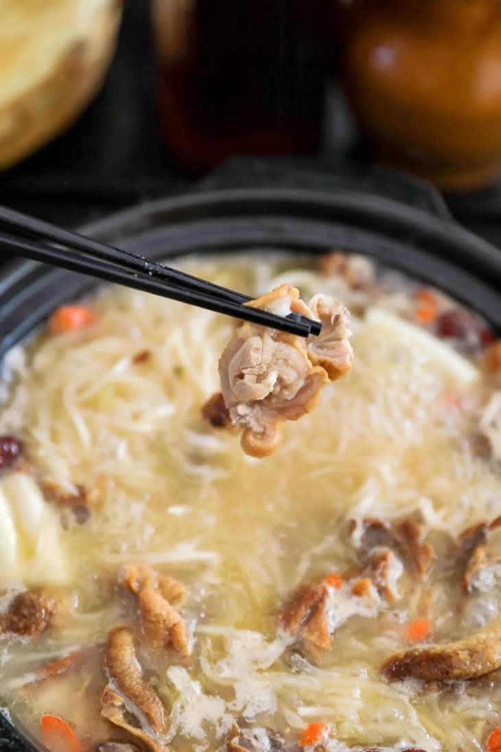 家和热火塘34人火塘火锅套餐98元起酸汤鸭火锅酸菜粉丝羊肉火锅任选