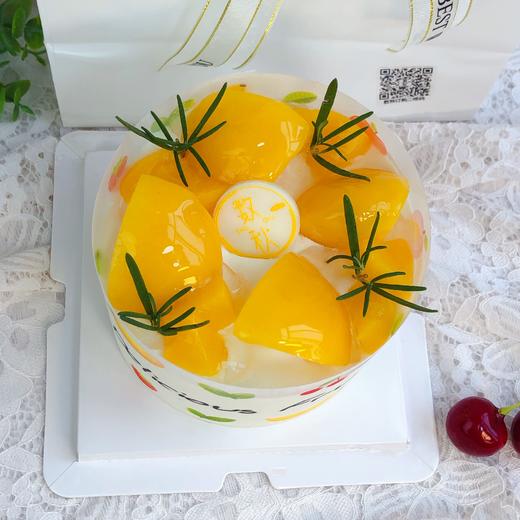 香甜丝滑的黄桃蛋糕