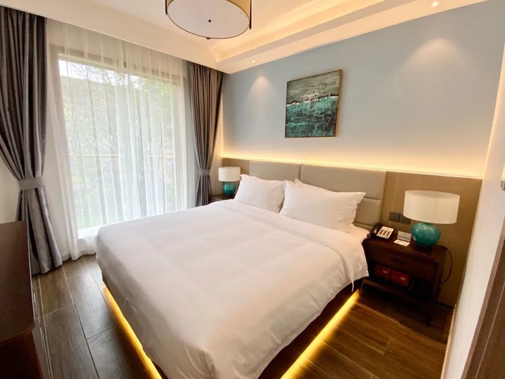 【彭州小鱼洞·全网开业首发】泛舟鱼凫湿地,遇见夏日清凉!