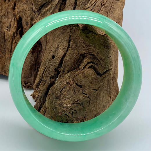 派瑞翡翠 翡翠手镯 糯种 绿色 商品图1