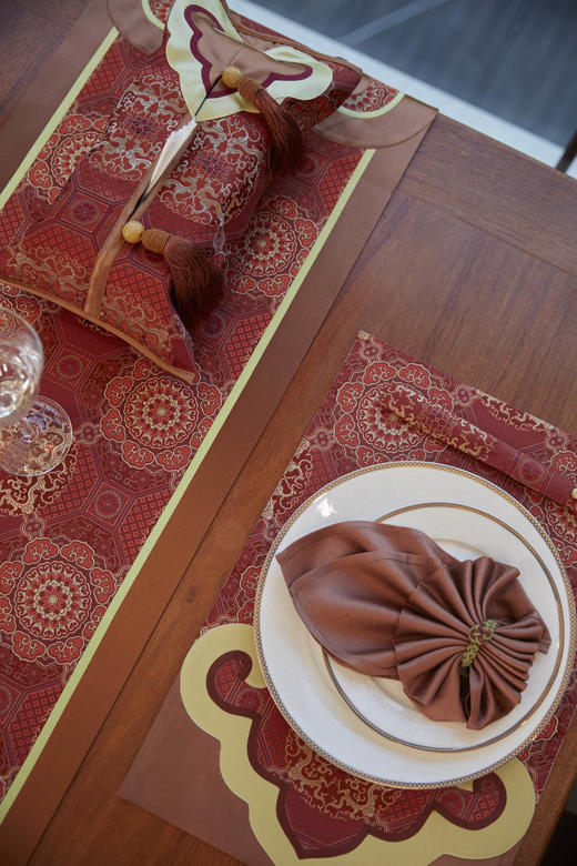 【皇锦】夔龙八达晕·织锦缎餐桌单品 商品图1