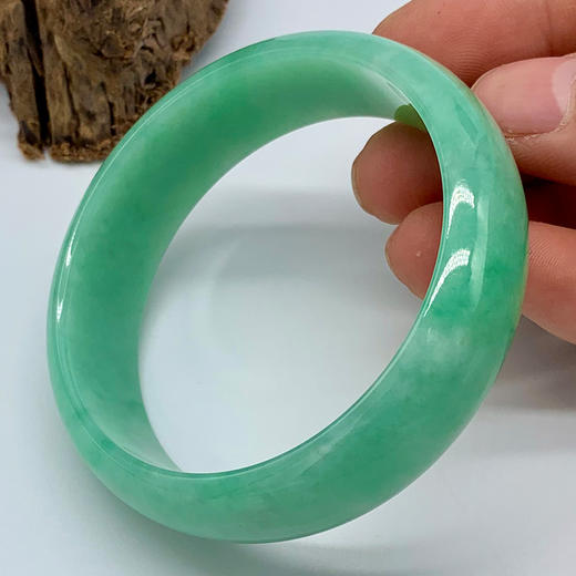 派瑞翡翠 翡翠手镯 糯种 绿色 商品图2