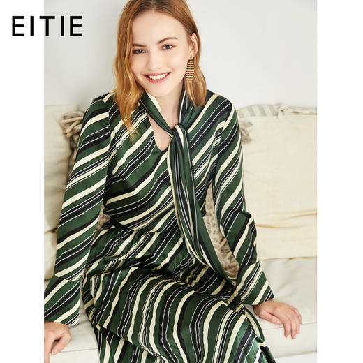 EITIE爱特爱秋季新款时尚条纹洋气系带V领喇叭袖衬衫上衣女6009708 商品图0