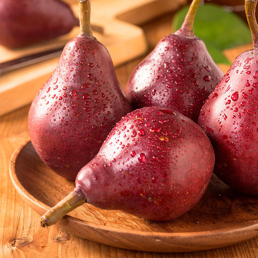 【吃软不吃硬】红啤酒梨 新鲜发货 皮薄多汁 核小无渣 鸭梨 梨子 非酥梨  红啤梨 红皮果冻梨 商品图1