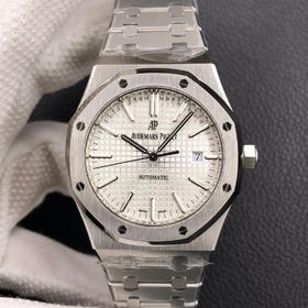 ZF重新定义！爱彼皇家橡树15400系列！解决长久以来各大厂家都无法突破的难题
【技术突破】
1️⃣.解决厚度问题，采用9015机芯改爱彼