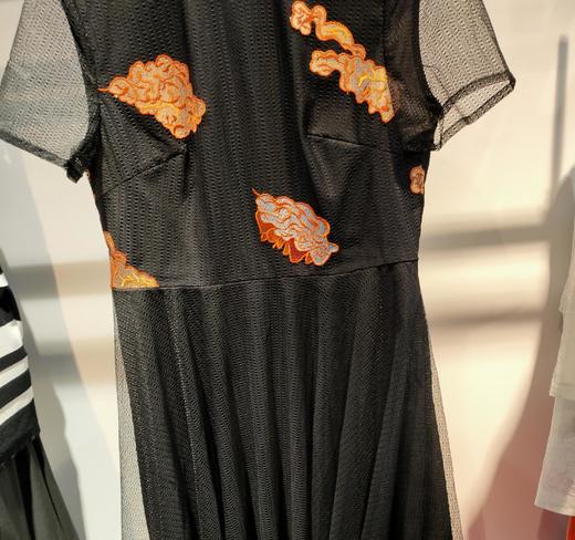 3S5813--赤金色连衣裙 商品图0