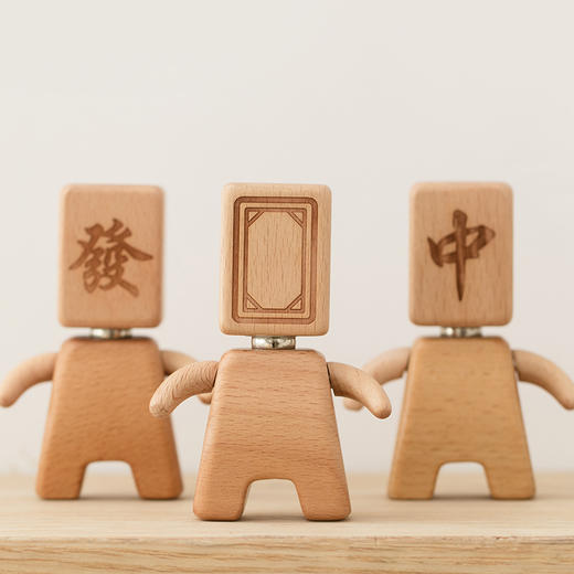 杠上花麻将人小摆件树德文创