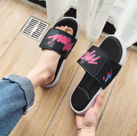 。【服饰鞋包】*网红拖鞋男时尚外穿韩版一字拖情侣室外夏季防滑沙滩潮牌凉鞋