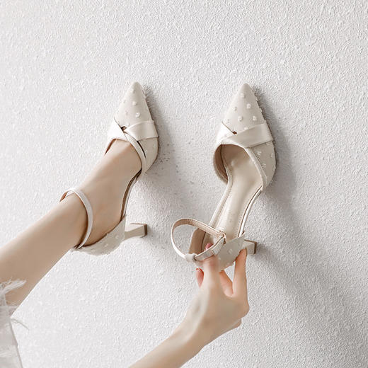 TFY-8222新款粗跟单鞋女时尚尖头中跟仙女鞋 商品图0