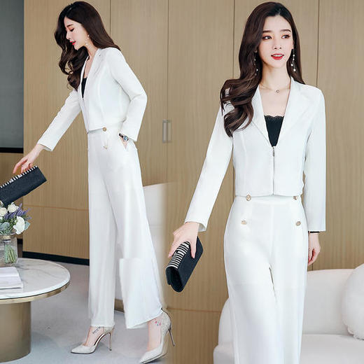 WZNH-MXE1202早秋新款简约大牌两件套 商品图0