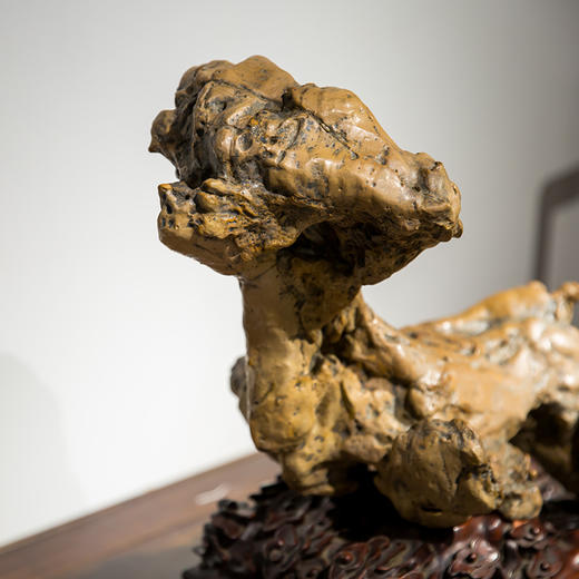 清代  太湖石象形文房供石摆件（红木座） 商品图2