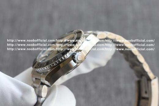 VS欧MEGA欧茄SEAMASTER海马系列海洋宇宙600米600m同轴至臻天文台表43.5mm潜水表215.30.44.21.01.002拉丝表壳局部抛光处理 黑色陶瓷表圈雕刻计时刻度电镀反光银色 商品图6