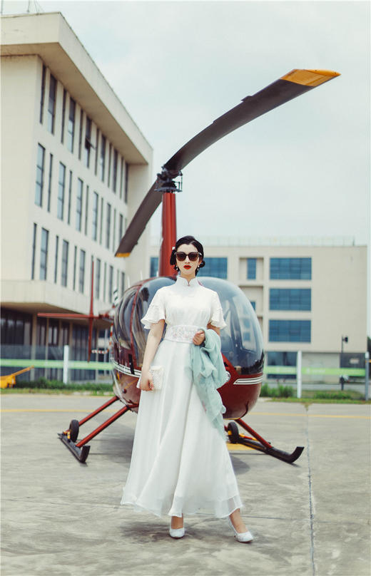 荷言HEYEN 金风玉露 上海时装周走秀款大摆裙明星同款 商品图3