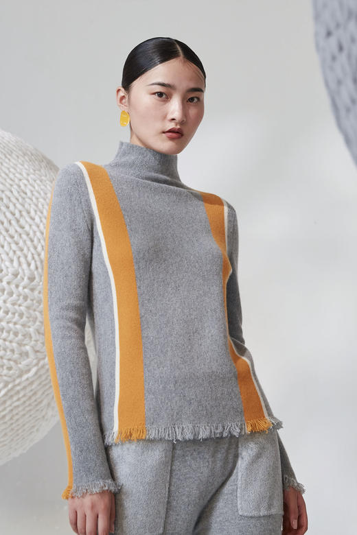  秋冬 流苏边撞色羊绒针织女上衣 SJF92W129N 商品图1