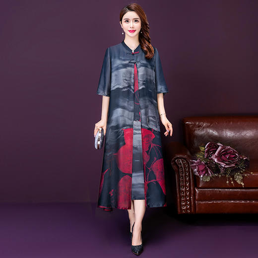 YMR-8308新款复古文艺印花大码开衫阔太太高贵优雅两件套装 商品图1