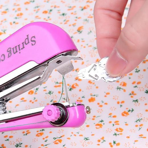 【袖珍微型裁缝机 无痕缝补小助手】便携式小型迷你手动缝纫机 家居必备 商品图3