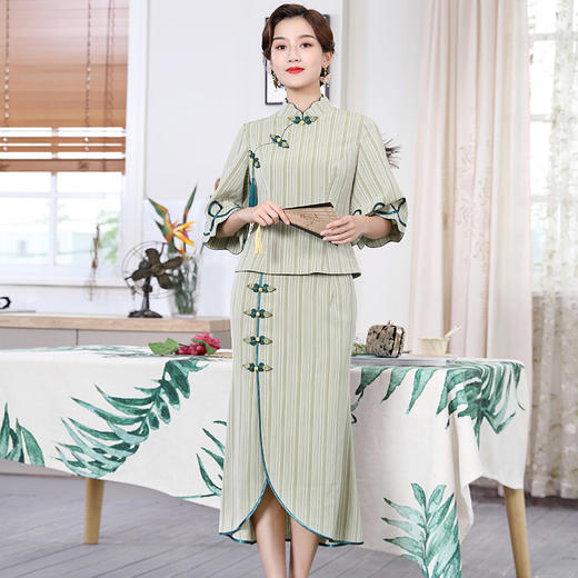 DLQ-A2533中国风条纹复古大倒袖气质旗袍套装两件套 商品图1
