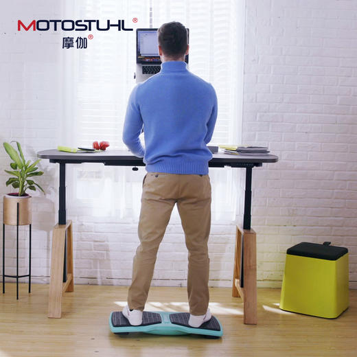 摩伽Motostuhl 坐站办公两用平衡板 多功能健身辅助板 商品图1