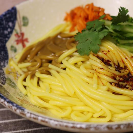 麻辣烫东北玉米面条玉米挂面干湿钢丝面炒面碴条