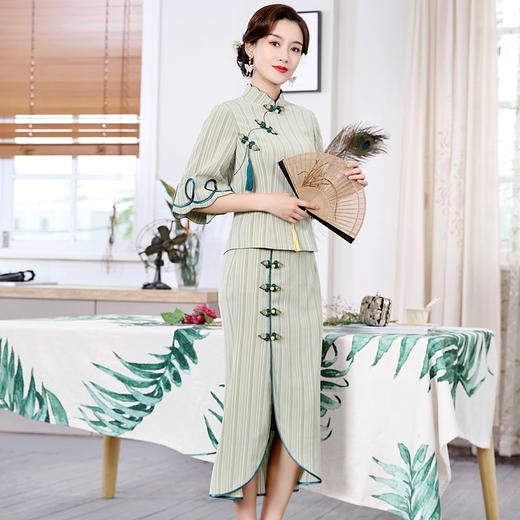 DLQ-A2533中国风条纹复古大倒袖气质旗袍套装两件套 商品图0