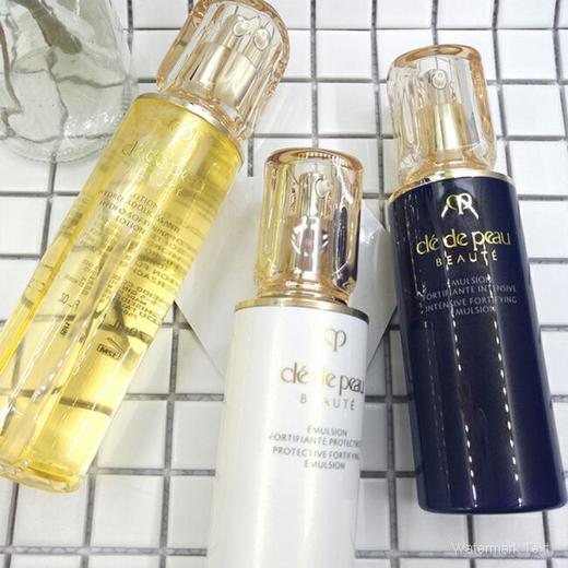 【跨境】日本CPB 新款光采保湿三件套【滋润水170ml+日乳125ml+夜乳125ml】 商品图2