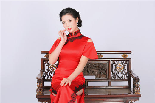 荷言HEYEN 霜叶红 重磅真丝+手工盘扣+撞色蕾丝+露肩荷叶袖手工旗袍 商品图8